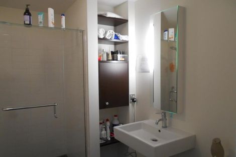 Photo of property in Montreaux Apartments, 5k/164 The Terrace, Wellington Central, Wellington, 6011