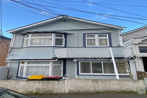 Photo of property in 4 Levy Street, Mount Victoria, Wellington, 6011