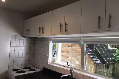 Photo of property in 2/49 Maungaraki Road, Korokoro, Lower Hutt, 5012