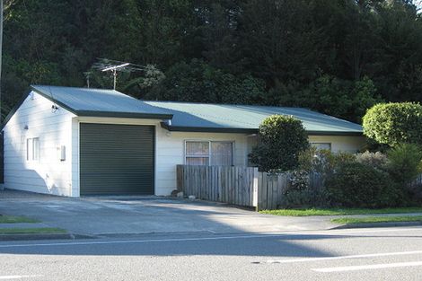Photo of property in 45 Wairau Road, Picton, 7220