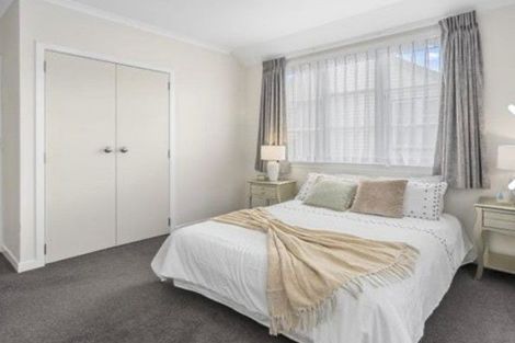 Photo of property in 217 Knights Road, Hutt Central, Lower Hutt, 5011