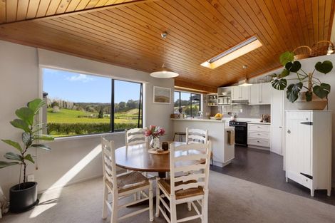 Photo of property in 110 Old Highway, Whakamarama, 3180