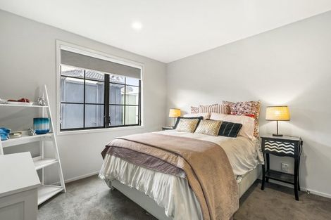 Photo of property in 4 Opal Close, Rosedale, Auckland, 0632