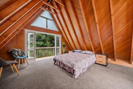 Photo of property in 215 Takapu Road, Takapu Valley, Wellington, 5028