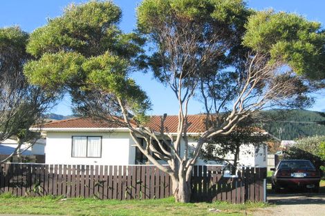 Photo of property in 9 Linwood Drive, Paraparaumu, 5032