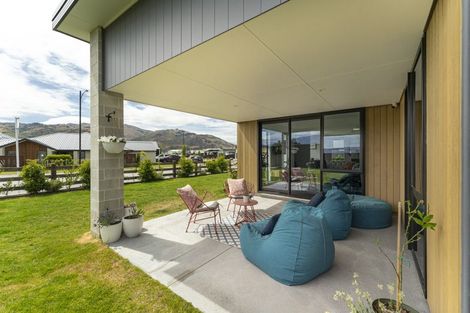 Photo of property in 1 Smitham Drive, Cromwell, 9310