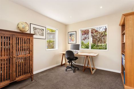 Photo of property in 19 Heaton Rhodes Place, Cashmere, Christchurch, 8022