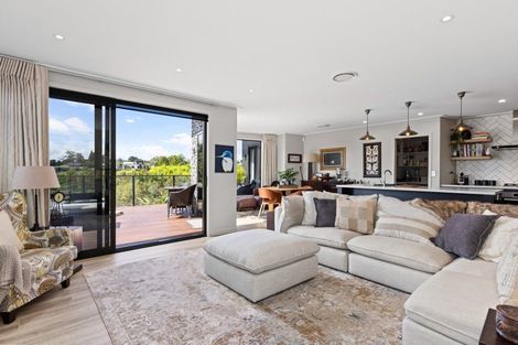 Photo of property in 21 Ada Close, Cambridge, 3434