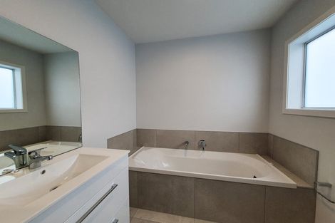 Photo of property in 65a Tama Street, Alicetown, Lower Hutt, 5010