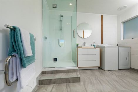 Photo of property in 7 Seabar Place, Glen Eden, Auckland, 0602