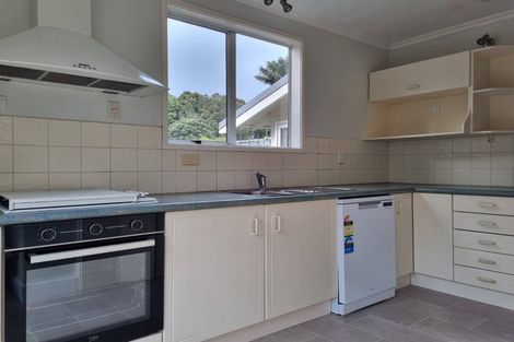 Photo of property in 130 Pendarves Street, New Plymouth, 4312