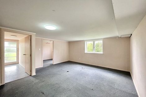 Photo of property in 3 Taha Road, Te Atatu South, Auckland, 0610
