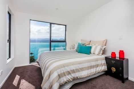 Photo of property in 67 Pretoria Road, Karaka Bays, Wellington, 6022