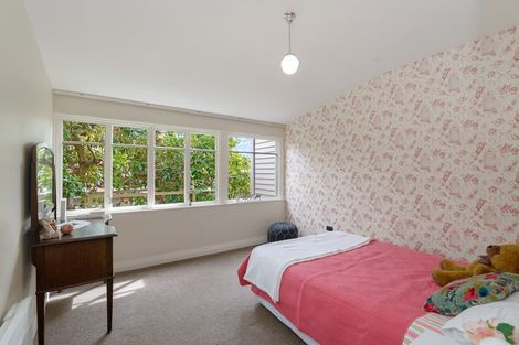 Photo of property in 15 Hackthorne Road, Cashmere, Christchurch, 8022