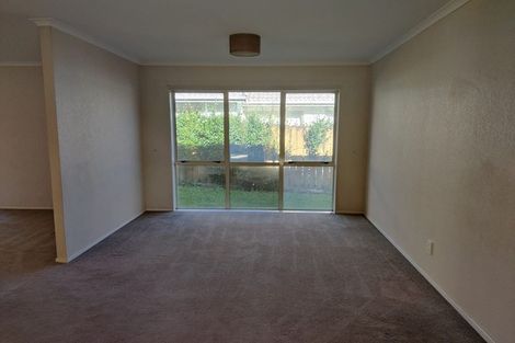 Photo of property in 244 Cascades Road, Botany Downs, Auckland, 2010