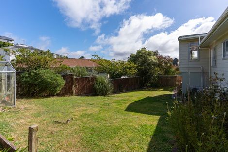 Photo of property in 42 Clifford Road, Johnsonville, Wellington, 6037
