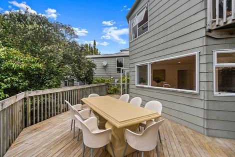 Photo of property in 2/12 Bulwer Street, Devonport, Auckland, 0624