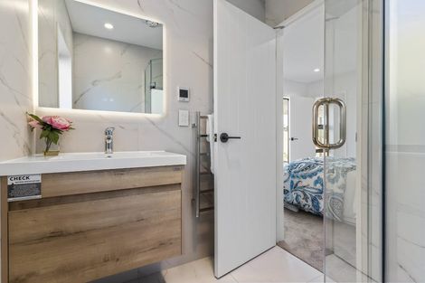 Photo of property in 6 Whale Bay Rise, Gulf Harbour, Whangaparaoa, 0930