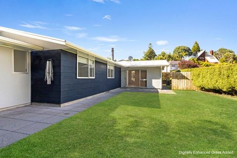 Photo of property in 9 Ambury Place, Merrilands, New Plymouth, 4312