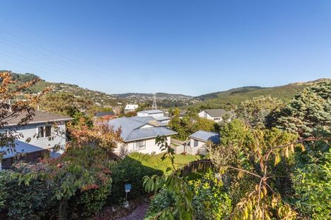 Photo of property in 6 Sasanqua Way, Crofton Downs, Wellington, 6035