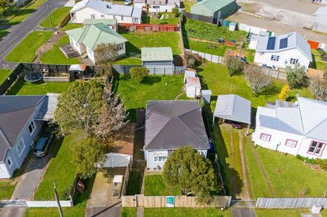 Photo of property in 4 Preston Street, Eltham, 4322