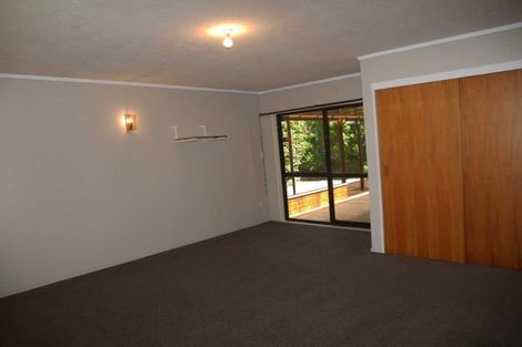 Photo of property in 21 Moana Road, Paraparaumu, 5032
