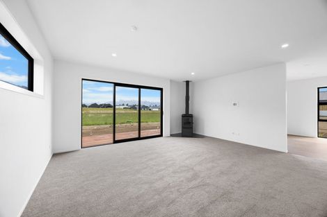 Photo of property in 17 Packer Road, Wanaka, 9382