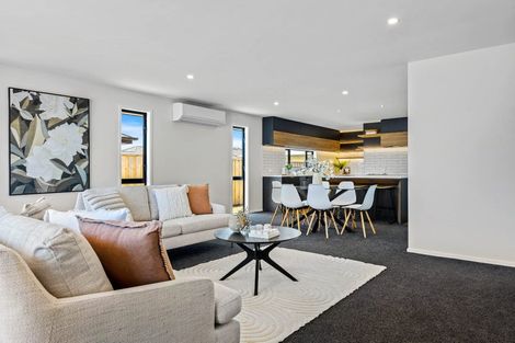 Photo of property in 21 Woodford Avenue, Woodend, 7610