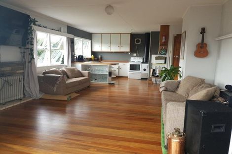 Photo of property in 6 Lake Crescent, Takaka, 7110