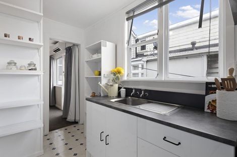 Photo of property in 101 Pirie Street, Mount Victoria, Wellington, 6011