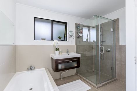 Photo of property in 21 Springtime Crescent, Stanmore Bay, Whangaparaoa, 0932