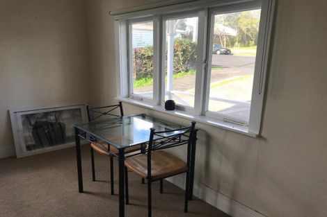 Photo of property in 16 Kawerau Avenue, Devonport, Auckland, 0624