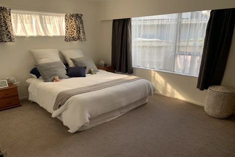 Photo of property in 10 Halswater Drive, Churton Park, Wellington, 6037