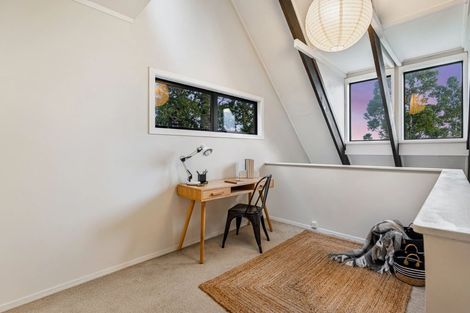 Photo of property in 35 Pluto Place, Beach Haven, Auckland, 0626