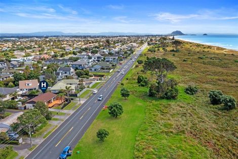 Photo of property in 320 Papamoa Beach Road, Papamoa Beach, Papamoa, 3118