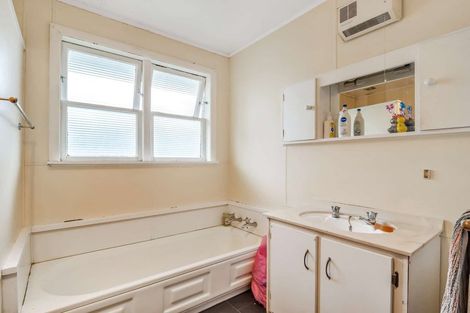 Photo of property in 2 Elizabeth Street, Levin, 5510