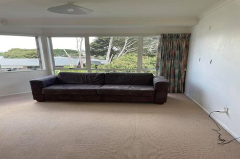 Photo of property in 51 James Evans Drive, Northcote, Auckland, 0627