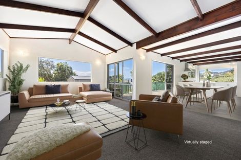 Photo of property in 12 Kawakawa-orere Road, Kawakawa Bay, Papakura, 2585