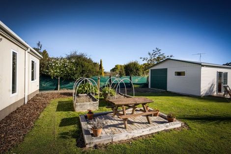 Photo of property in 185 Tuahiwi Road, Tuahiwi, Kaiapoi, 7691