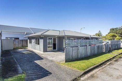 Photo of property in 12a Whitehouse Road, Titahi Bay, Porirua, 5022