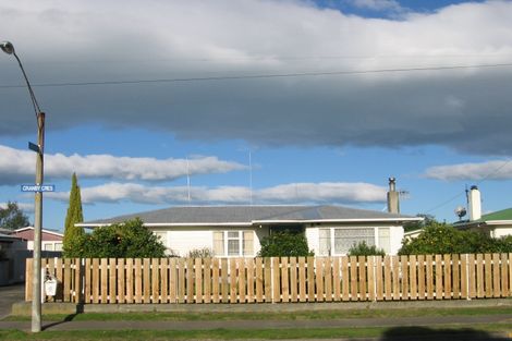 Photo of property in 10 Cranby Crescent, Onekawa, Napier, 4110