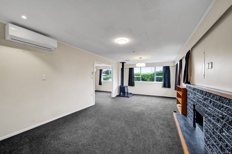 Photo of property in 4 Climie Crescent, Hawera, 4610