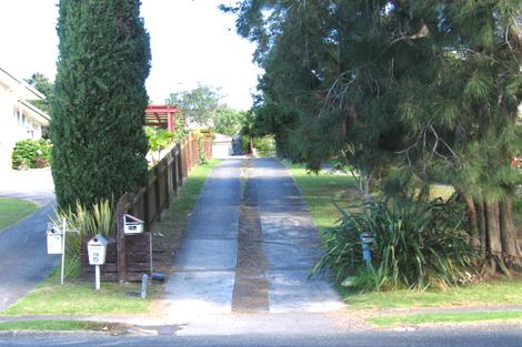 Photo of property in 1/15 Weatherly Road, Torbay, Auckland, 0630