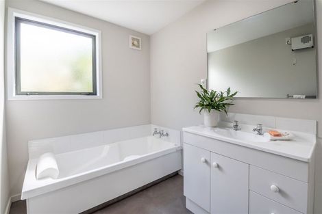 Photo of property in 1/13 Glenelg Spur, Hillsborough, Christchurch, 8022