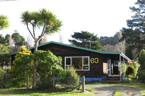 Photo of property in 63 Driver Street, Long Beach, Port Chalmers, 9081