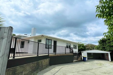 Photo of property in 27 Kaikoura Street, Henderson, Auckland, 0612