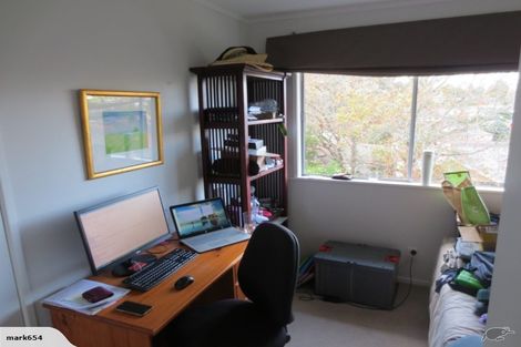 Photo of property in 39 Woodstock Road, Forrest Hill, Auckland, 0620