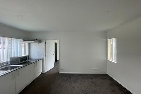 Photo of property in 9 Cambrian Crescent, Flat Bush, Auckland, 2016