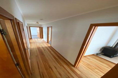 Photo of property in 95 Ennis Avenue, Pakuranga Heights, Auckland, 2010