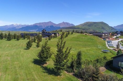Photo of property in 29 Pendeen Crescent, Jacks Point, Queenstown, 9371